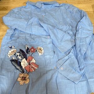 Woman’s dress shirt